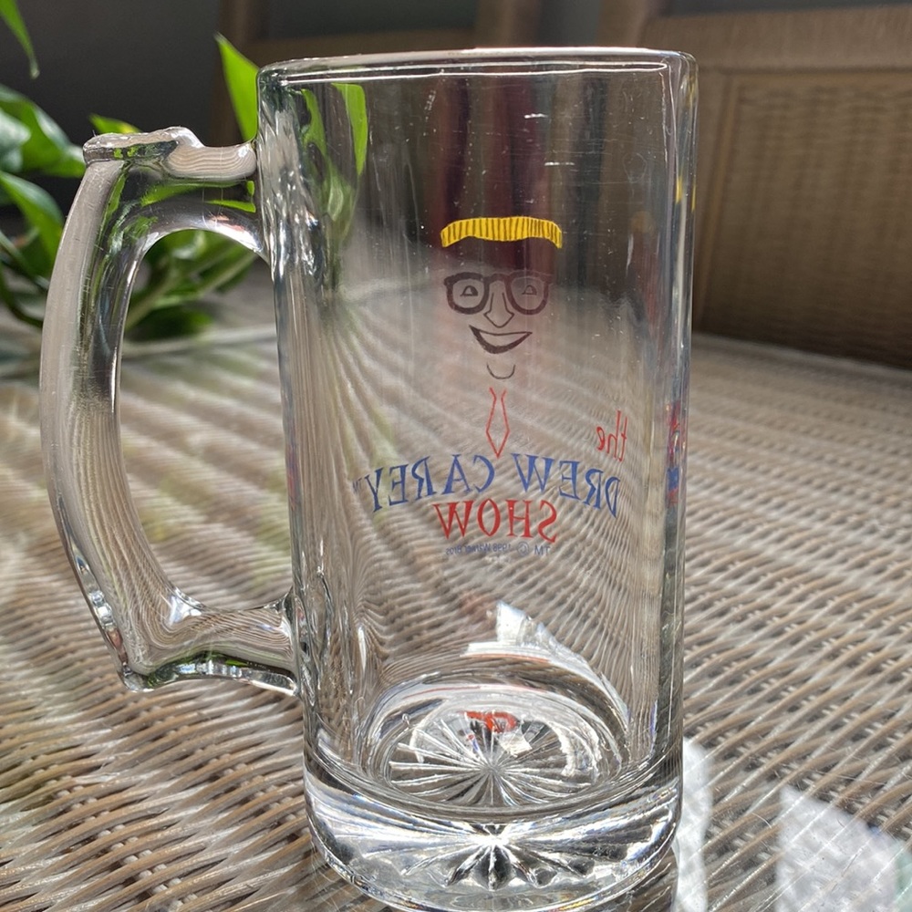 The Drew Carey Show Glass Mug - Picture 2 of 10